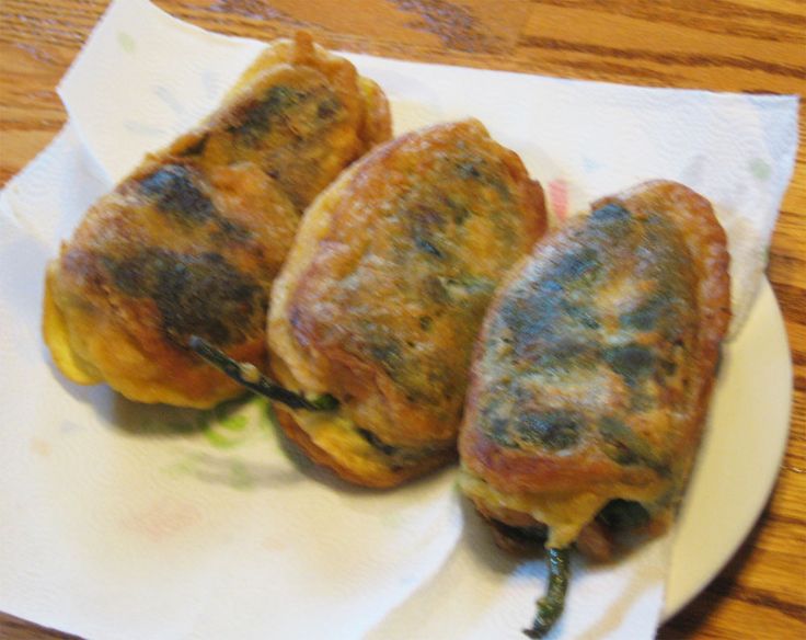 Stuffed chili with chicken