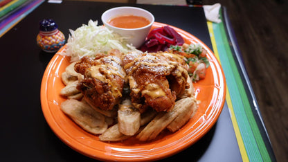 POLLO O CHULETA CON TAJADAS